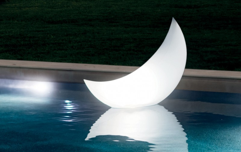 Un mobilier déco et lumineux pour créer l'ambiance de l'espace piscine :  gonflez-allumez, Equipement & entretien