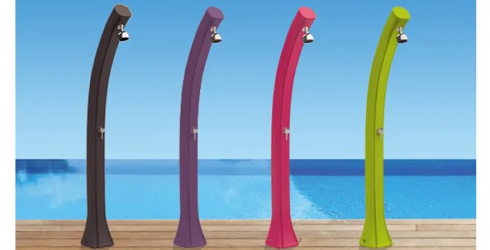 Mettez une douche "Happy" près de votre piscine...