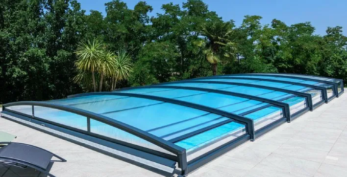 Pergola, abri et volet de piscine : Jusqu’à 5 000 € de reprise sur vos anciens équipements grâce à Azenco