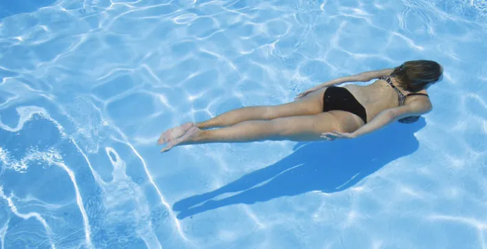Traiter l'eau de sa piscine : Un nouveau sel tout-en-un pour désinfecter votre bassin