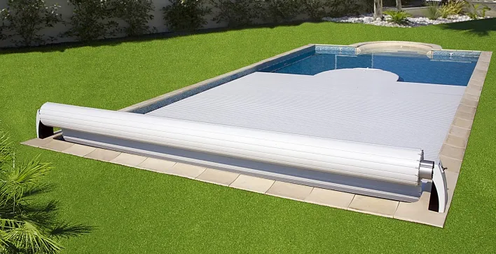 La sécurité dans les piscines : les couvertures