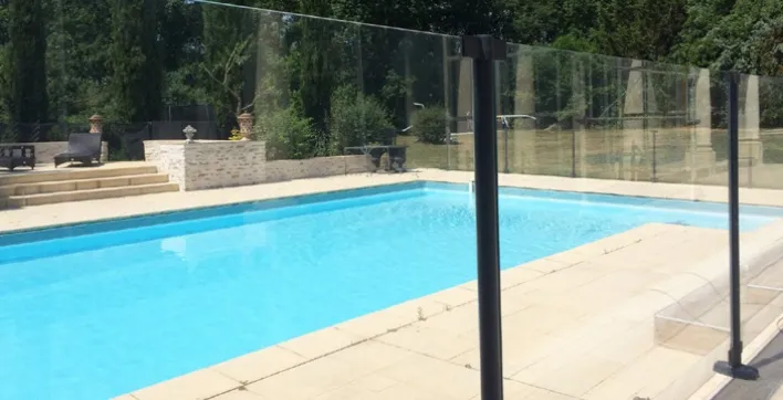 Barrières de piscine en aluminium