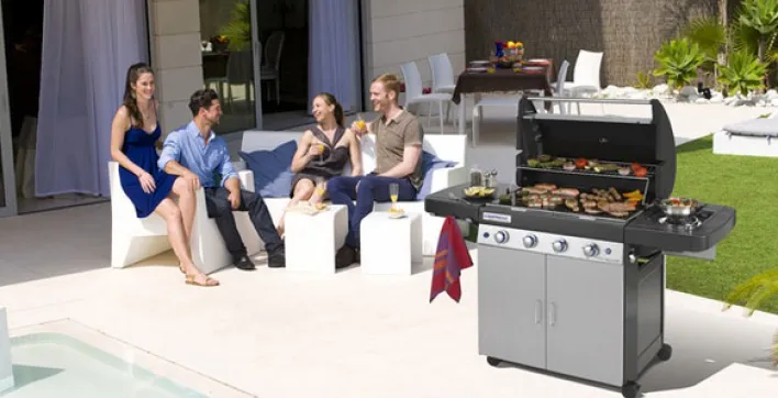 Deux nouvelles gammes de barbecues chez CAMPINGAZ, pour cuisiner au bord de la piscine comme un chef !
