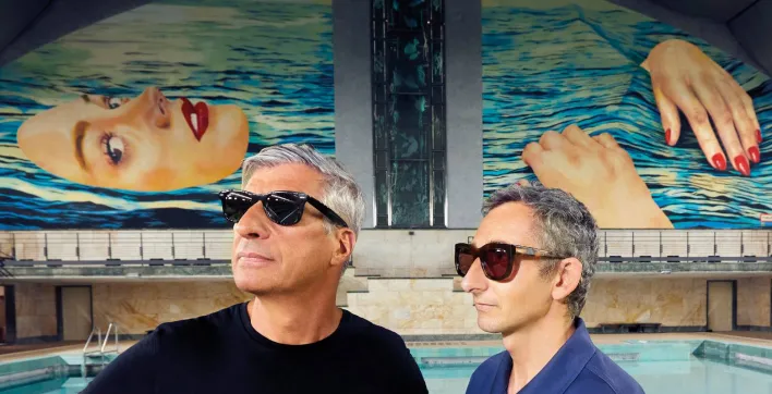 Be Water, la fresque aquatique géante exposée dans une piscine à Milan
