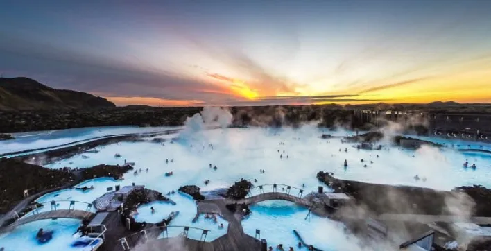 Détendez-vous au spa du Blue Lagoon en Islande