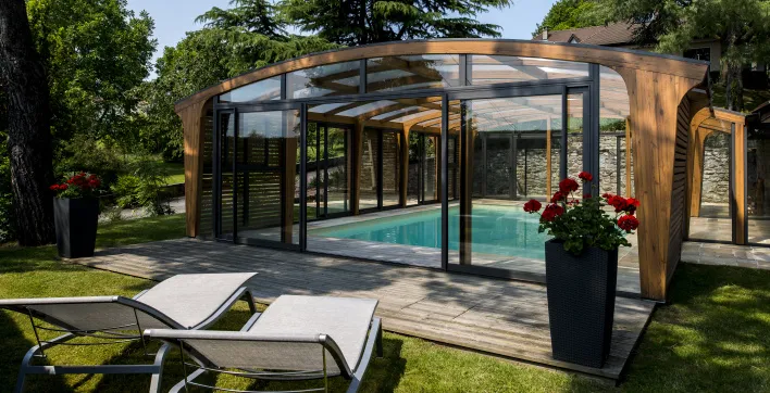 Comment bien choisir son abri de piscine ?
