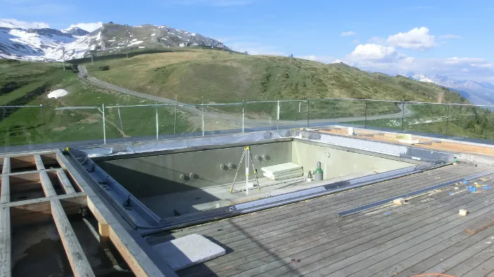 Trophée d'or ex æquo 2025 rénovation de piscine - avant