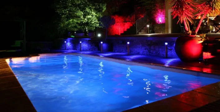 Les 10 grandes tendances 2017 pour votre piscine : L’environnement peaufiné et globalisé
