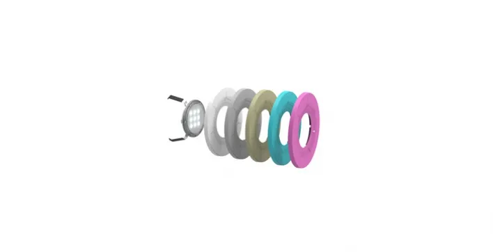 Projecteur à LED avec enjoliveur de couleur