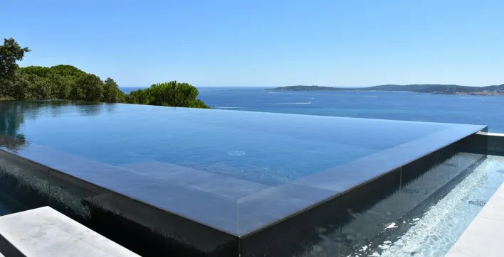 Belles piscines : Les plus beaux bassins extérieurs privés au niveau européen récompensés