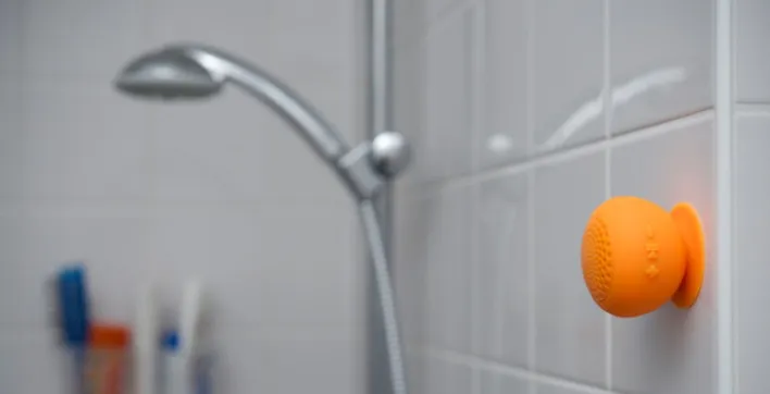 Une enceinte nomade et waterproof !