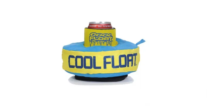 Une glacière flottante pour garder vos boissons fraiches pendant la baignade !