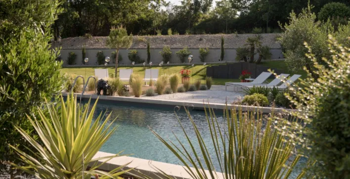 Rénovation piscine : La renaissance de la piscine centenaire du Manoir du Colombier