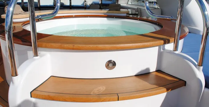 Spa, jacuzzi, bain à remous : Comment choisir ?