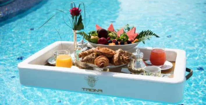 Les 5 accessoires piscine les plus originaux pour transformer vos pool-party