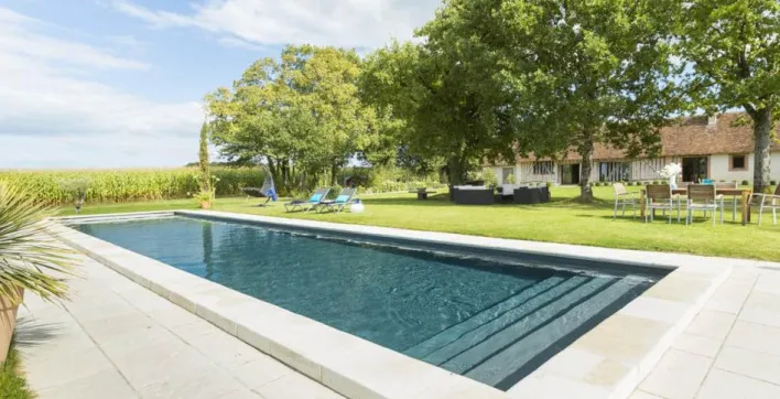 Des nouveaux concessionnaires pour Mondial Piscine