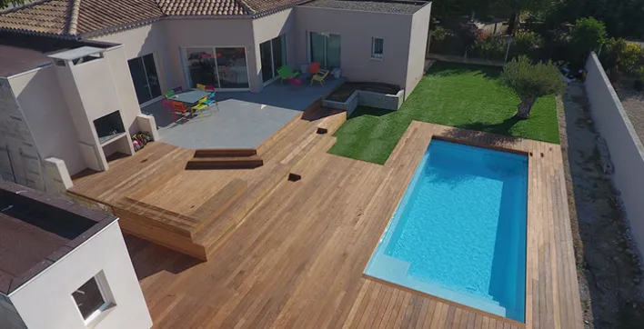 Une piscine coque orientée « bien-être »