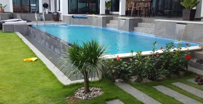 SolidPOOL : La piscine en béton armé montée en seulement 3 jours !