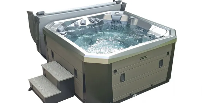 Un spa pour une famille de 4 à 5 personnes au style contemporain