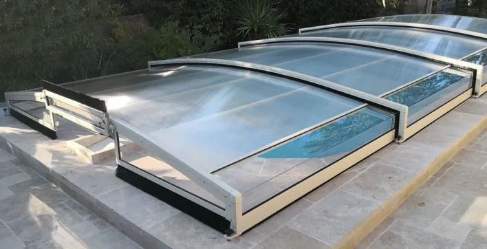 Abris de piscine : focus sur les dernières tendances