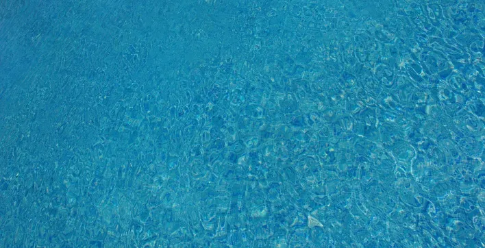 Hivernage piscine : quand commencer ? Comment s’y prendre ? On fait le point !