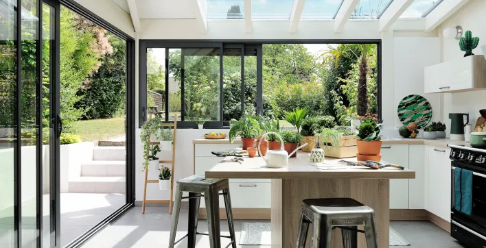 Inspiration : Une véranda pour profiter plus longtemps de votre extérieur