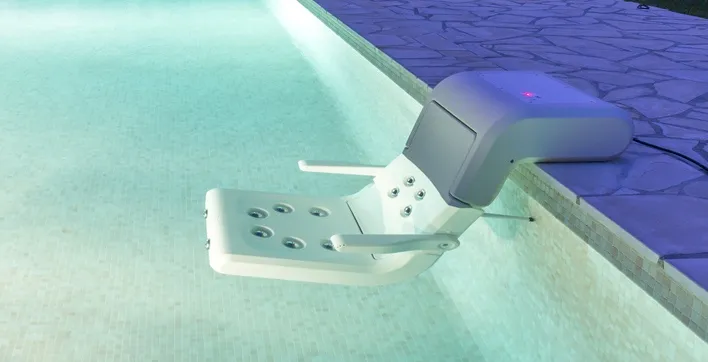 Le « fauteuil-spa » pour piscine