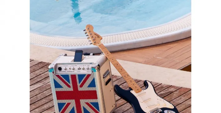 Une soundmachine polyvalente pour une ambiance branchée autour de la piscine