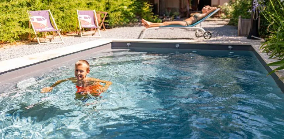 Une piscine Aquilus comprise dans l'offre Aquifolies