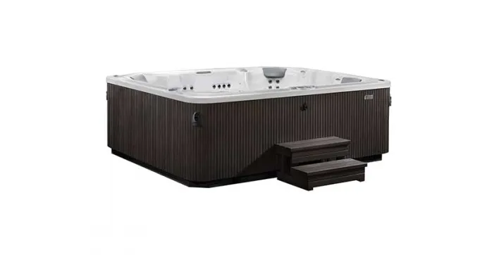 Le tout nouveau spa HotSpring® pour 8 personnes !