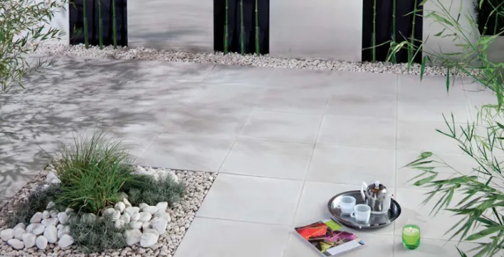 Tutoriel sur comment poser soi-même les dalles de sa terrasse
