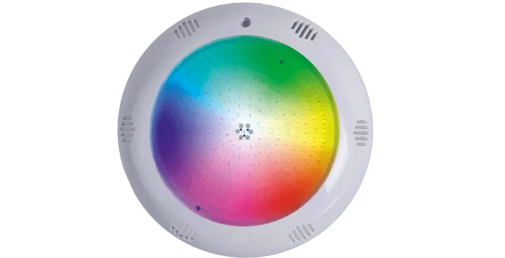 Le système d'éclairage à LED modulable signée Hayward