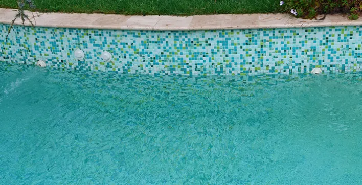 Baisse du niveau d'eau de la piscine, pourquoi ?