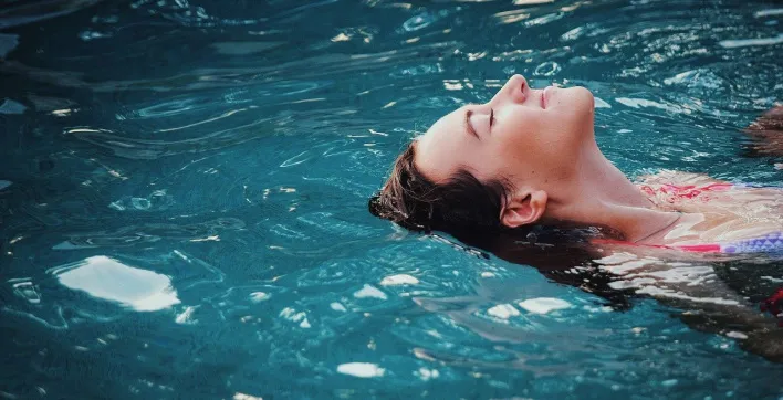 Piscines hors sol : des modèles aux accessoires, tout ce qu'il faut savoir