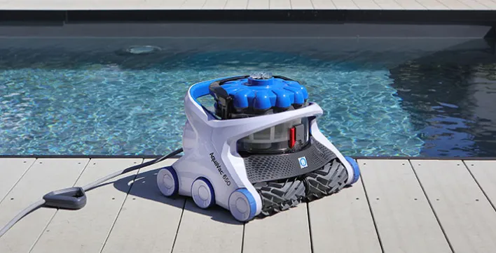 Robot de piscine AquaVac® 650 d'Hayward