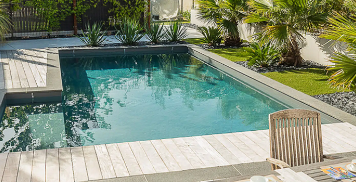 Un modèle de piscine familiale signé Mondial Piscine