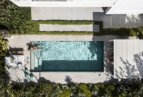 La Misspool, une petite piscine qui se transforme en terrasse avec son fond mobile