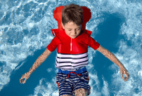 Floatee, un tee-shirt flottant pour protéger les enfants de la noyade